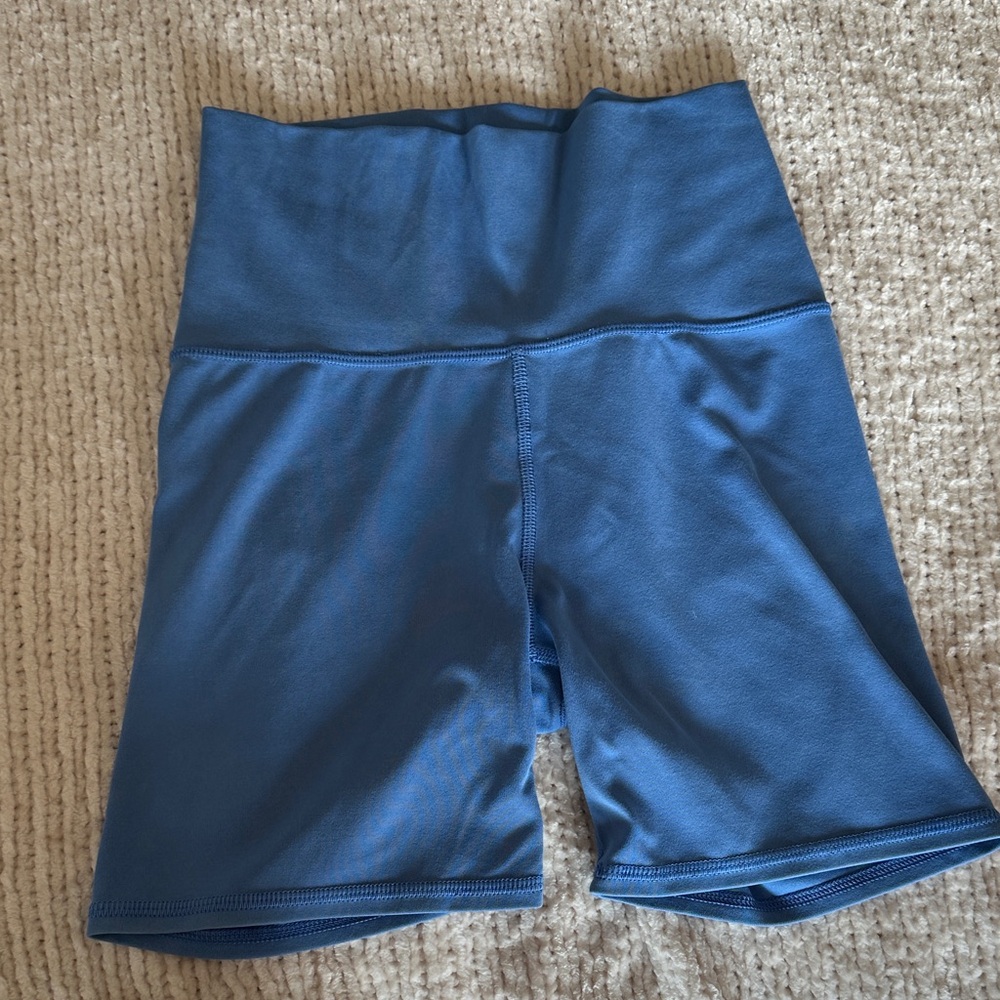 Blue Women's Vuori Biker shorts!!